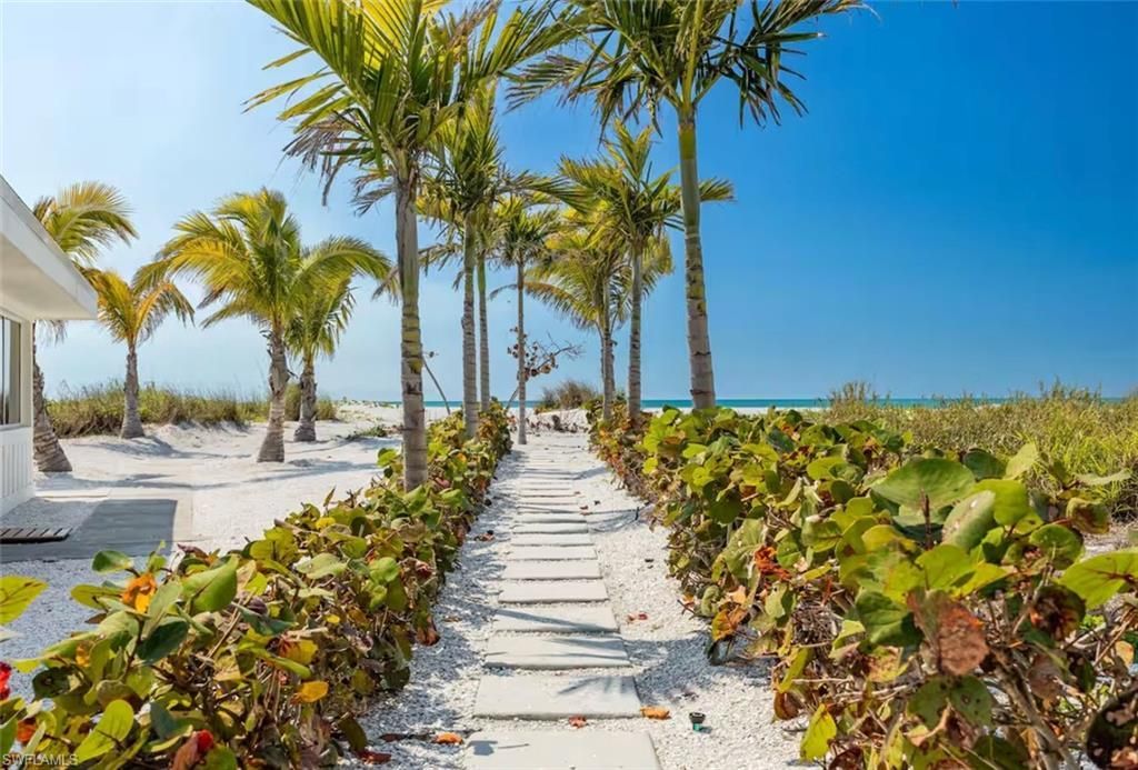 2740 N Beach Rd, Unit A & B, Englewood, FL 34223 Photo