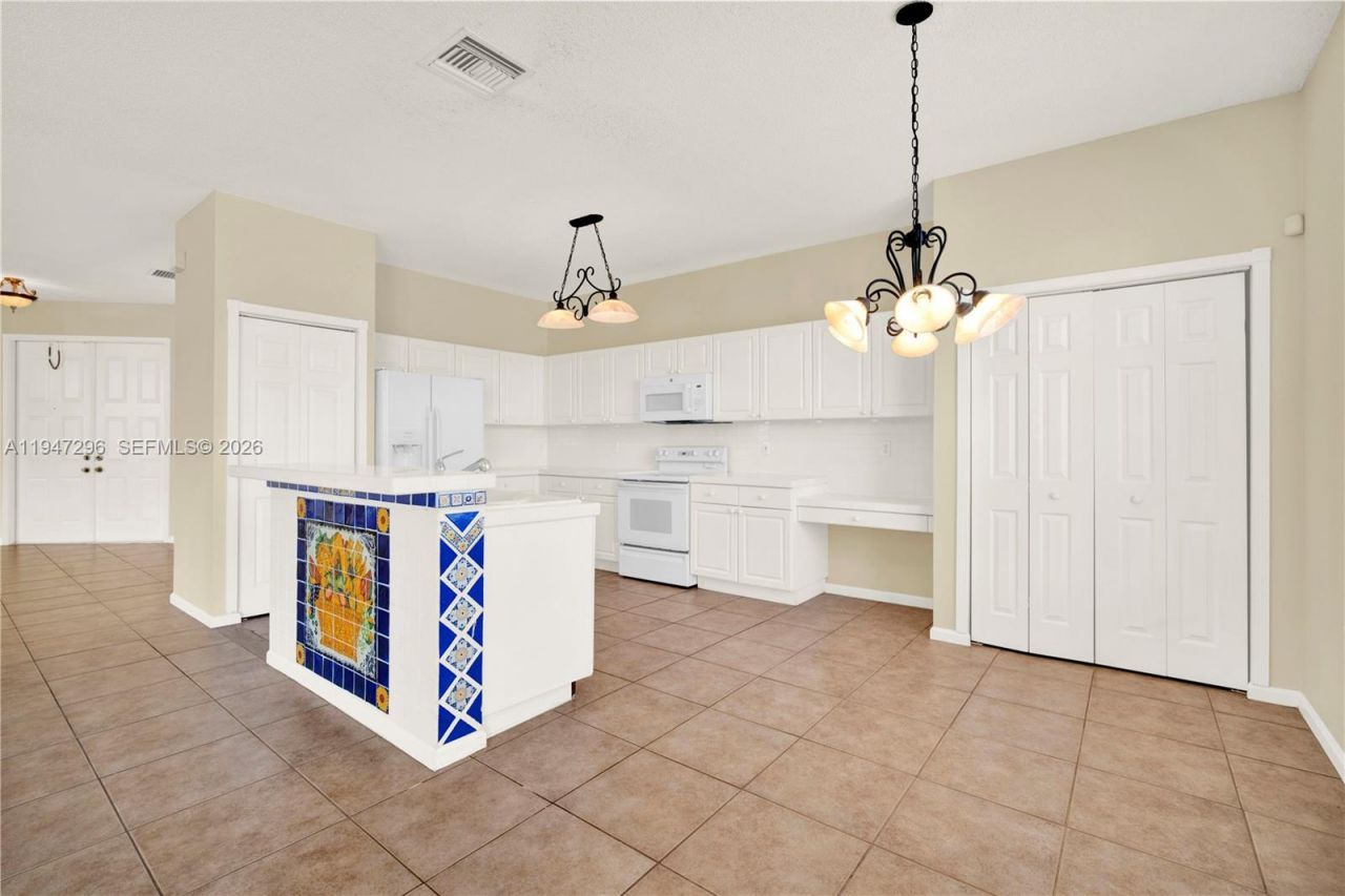 2346 SW 164th Ave, Miramar, FL 33027 Photo