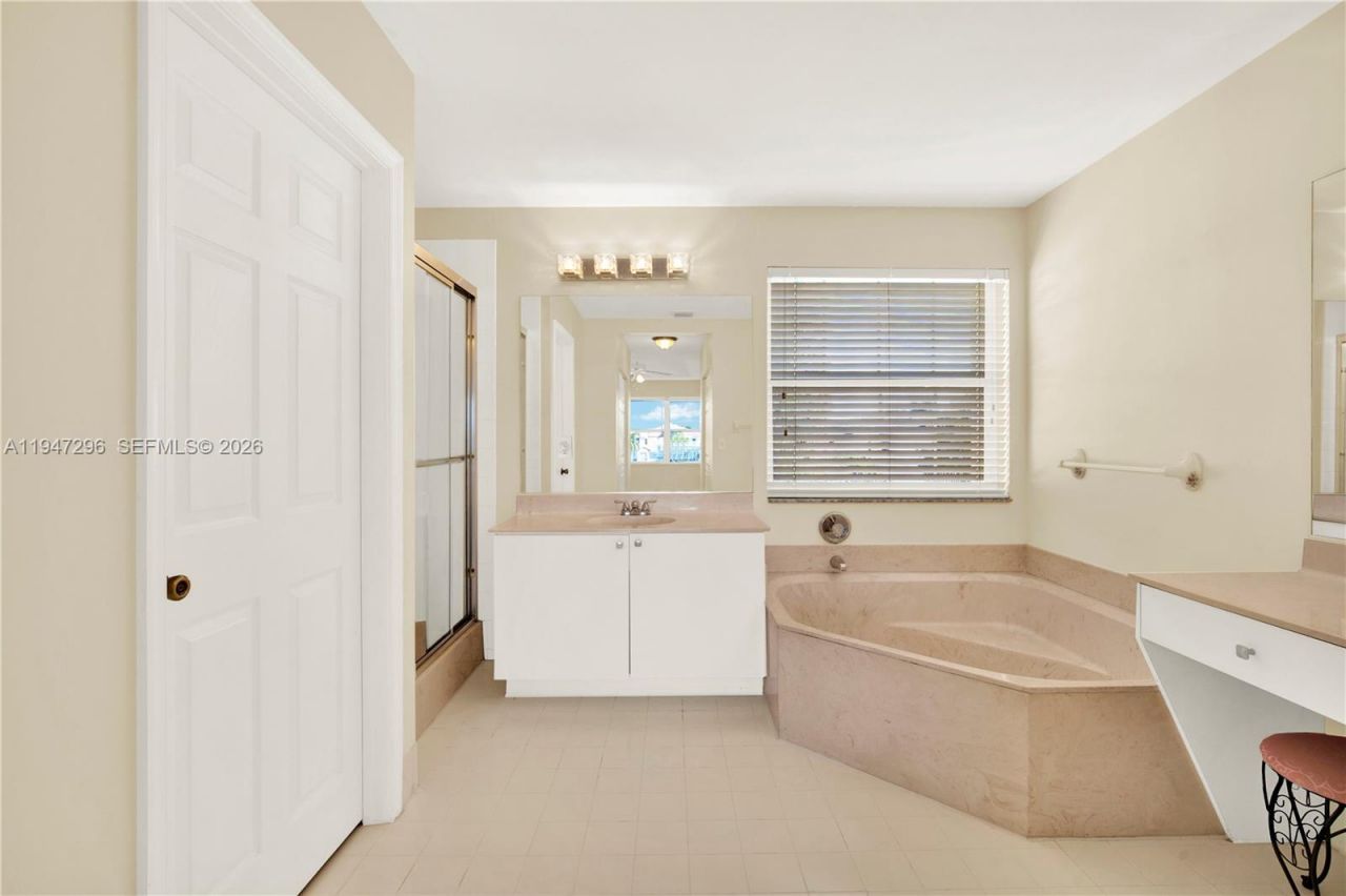 2346 SW 164th Ave, Miramar, FL 33027 Photo