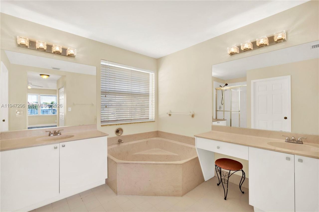 2346 SW 164th Ave, Miramar, FL 33027 Photo