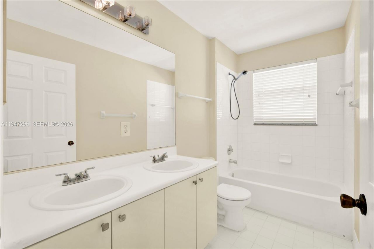 2346 SW 164th Ave, Miramar, FL 33027 Photo