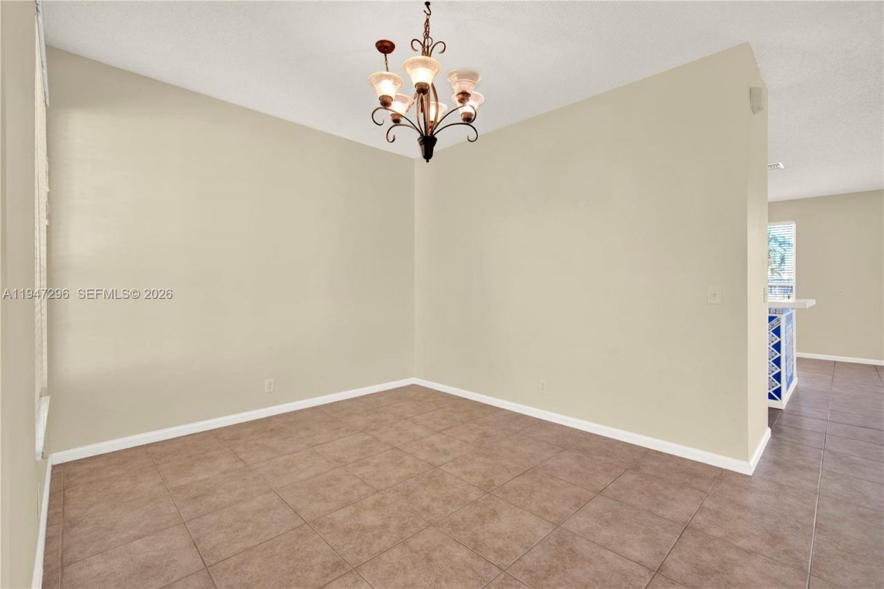 2346 SW 164th Ave, Miramar, FL 33027 Photo