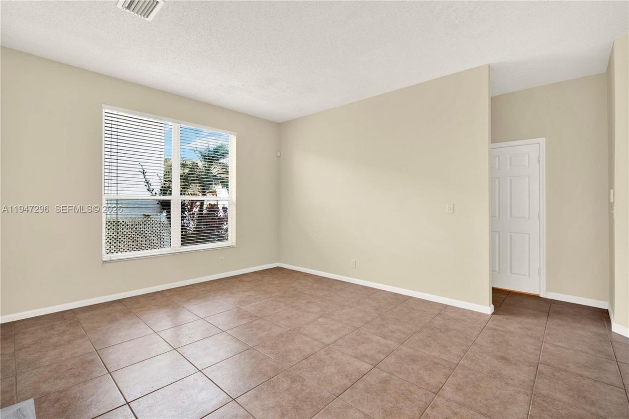 2346 SW 164th Ave, Miramar, FL 33027 Photo