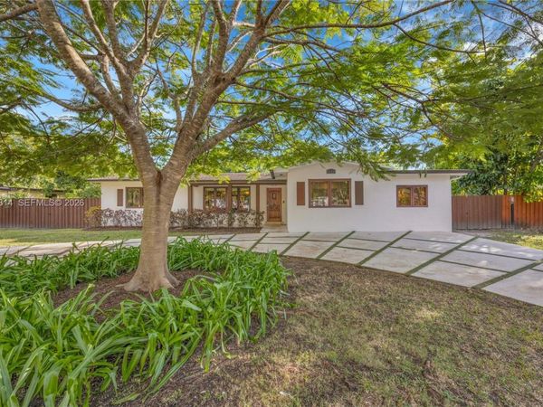 6220 SW 61st St, South Miami, FL 33143