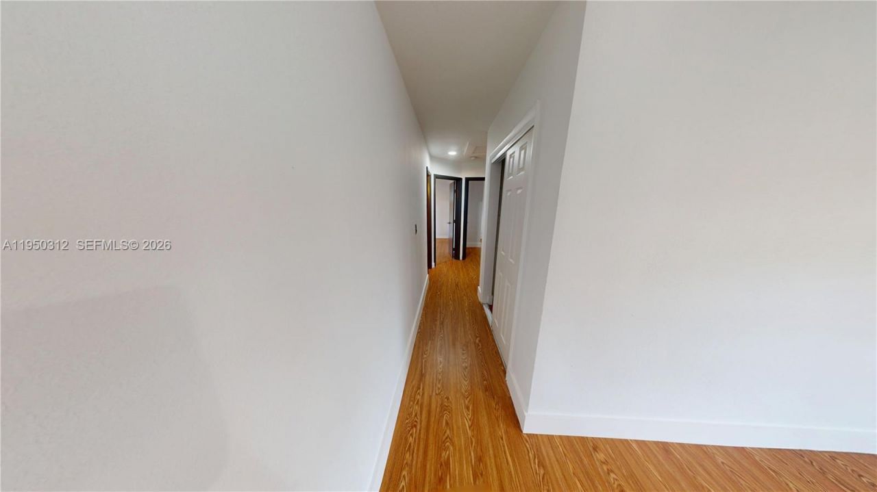 404 NW 21st Ter, Fort Lauderdale, FL 33311 Photo