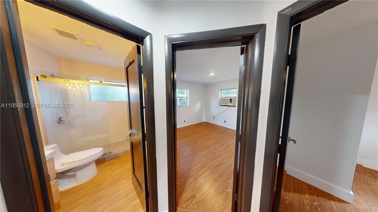 404 NW 21st Ter, Fort Lauderdale, FL 33311 Photo