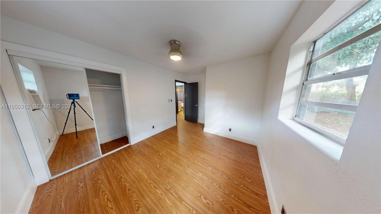 404 NW 21st Ter, Fort Lauderdale, FL 33311 Photo