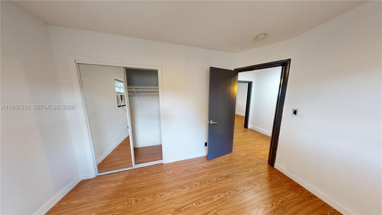 404 NW 21st Ter, Fort Lauderdale, FL 33311 Photo