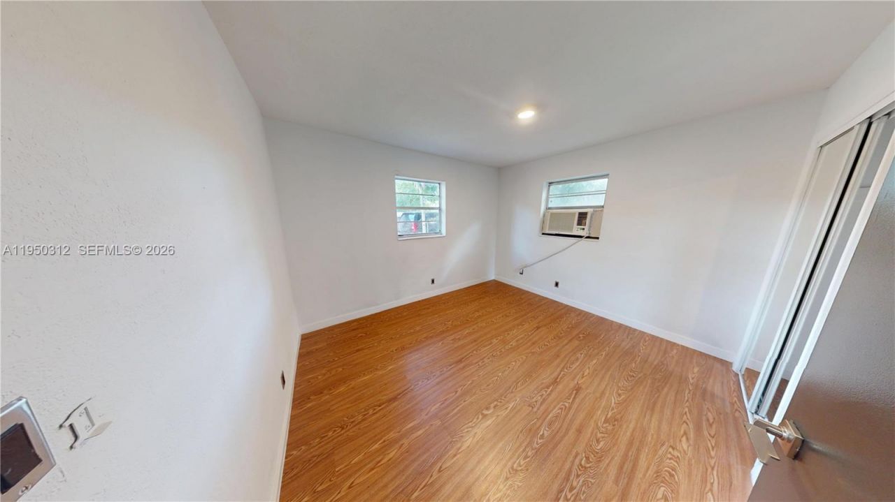 404 NW 21st Ter, Fort Lauderdale, FL 33311 Photo