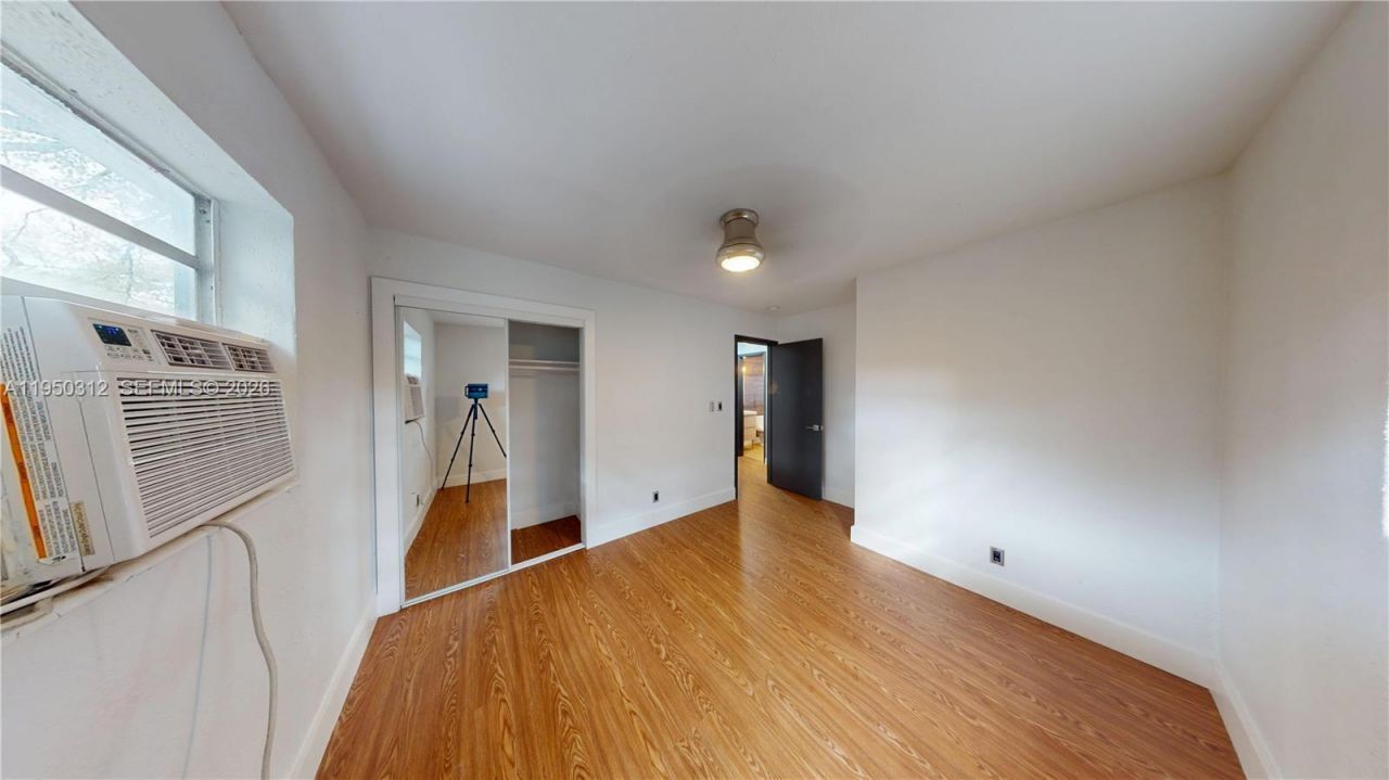 404 NW 21st Ter, Fort Lauderdale, FL 33311 Photo