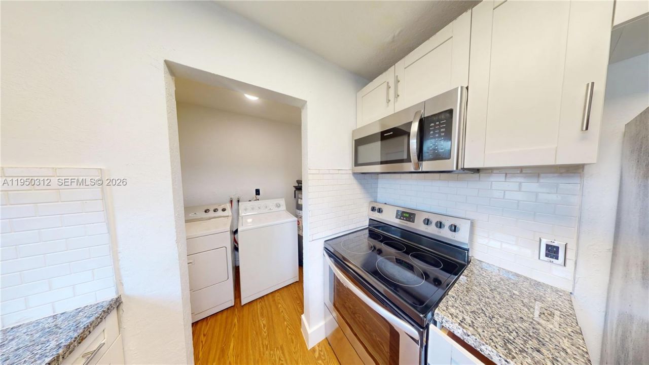 404 NW 21st Ter, Fort Lauderdale, FL 33311 Photo