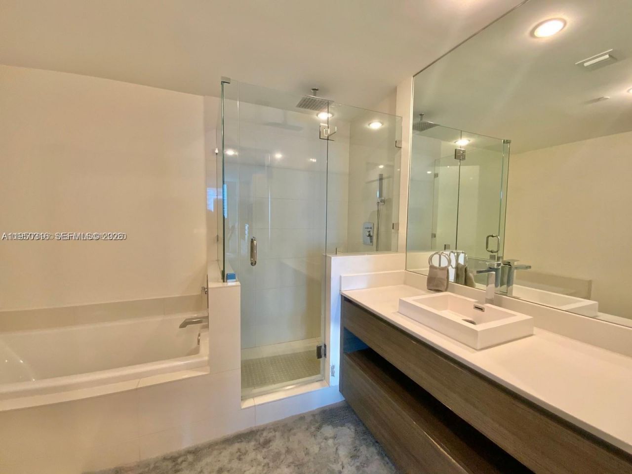 1100 S Miami Ave, Unit 2811, Miami, FL 33130 Photo