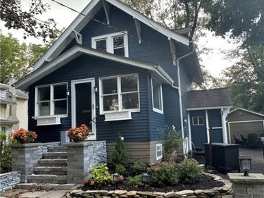 103 Linwood Avenue, Williamsville, NY 14221