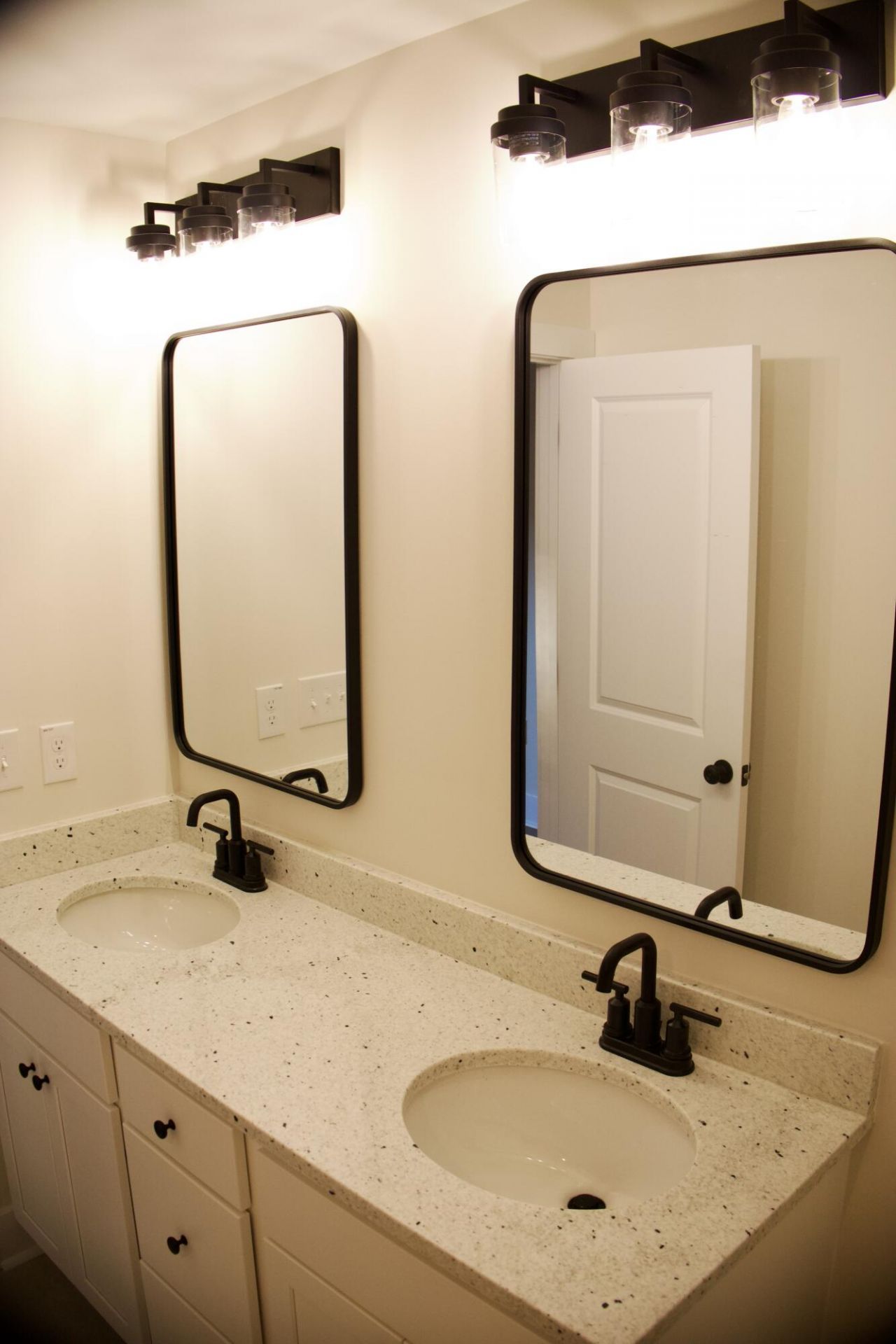 6239 Ballpark Road Photo 16