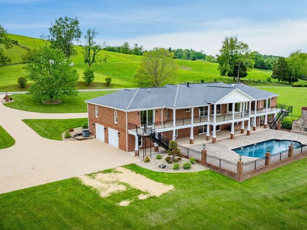 20484 Lake Road, Abingdon, VA 24211