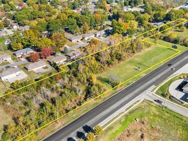 14700 E US 40 Highway, Kansas City, MO 64136