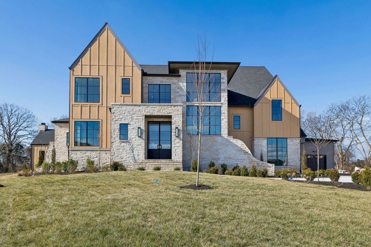 8100 Turning Point Drive, Brentwood, TN 37027 Main Photo