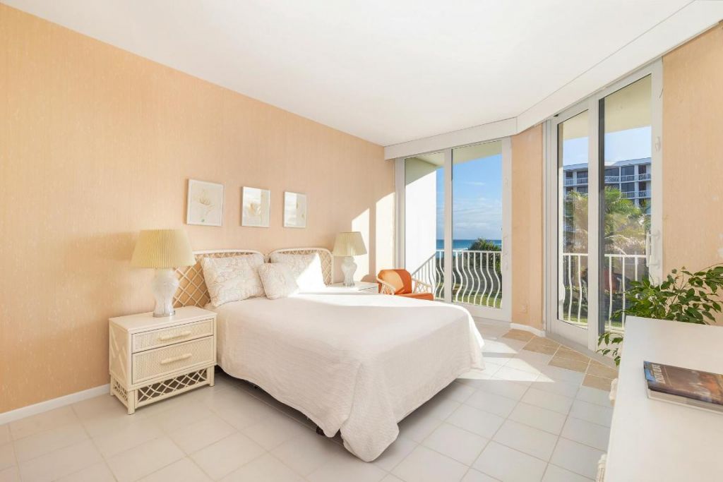 2000 S Ocean Boulevard, Unit 208-S, Palm Beach, FL 33480 Photo