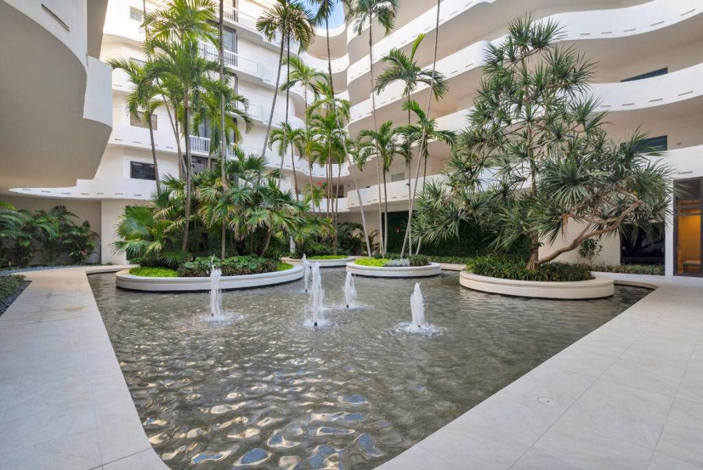 2000 S Ocean Boulevard, Unit 208-S, Palm Beach, FL 33480 Photo