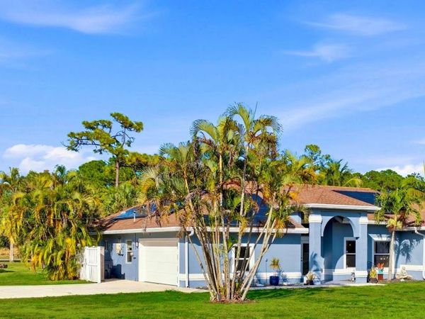 13595 89th Place N, West Palm Beach, FL 33412
