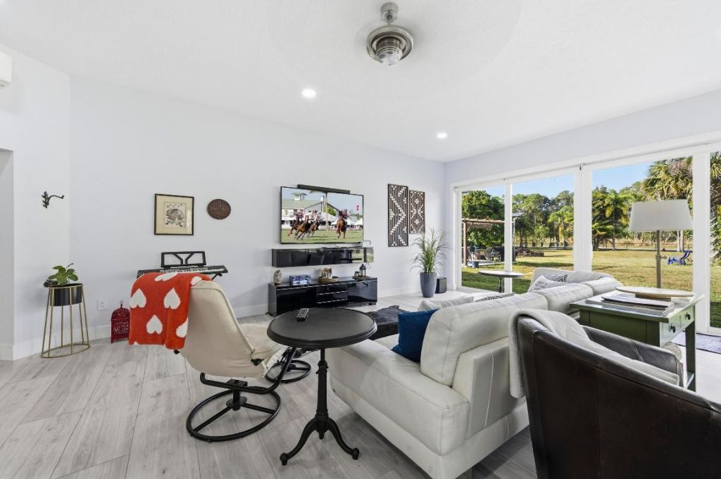 13595 89th Place N, West Palm Beach, FL 33412 Photo