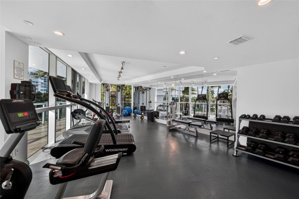 1200 Holiday Drive, Unit 402, Fort Lauderdale, FL 33316 Photo