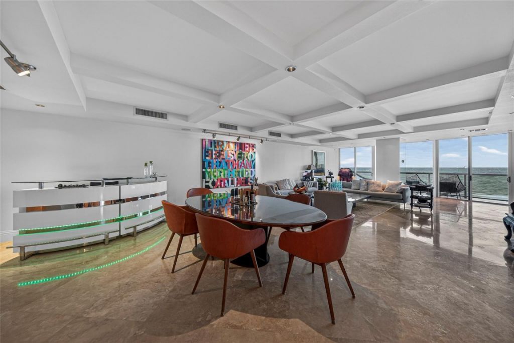 1200 Holiday Drive, Unit 402, Fort Lauderdale, FL 33316 Photo