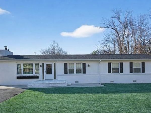 385 Campbell Dr, Cookeville, TN 38501