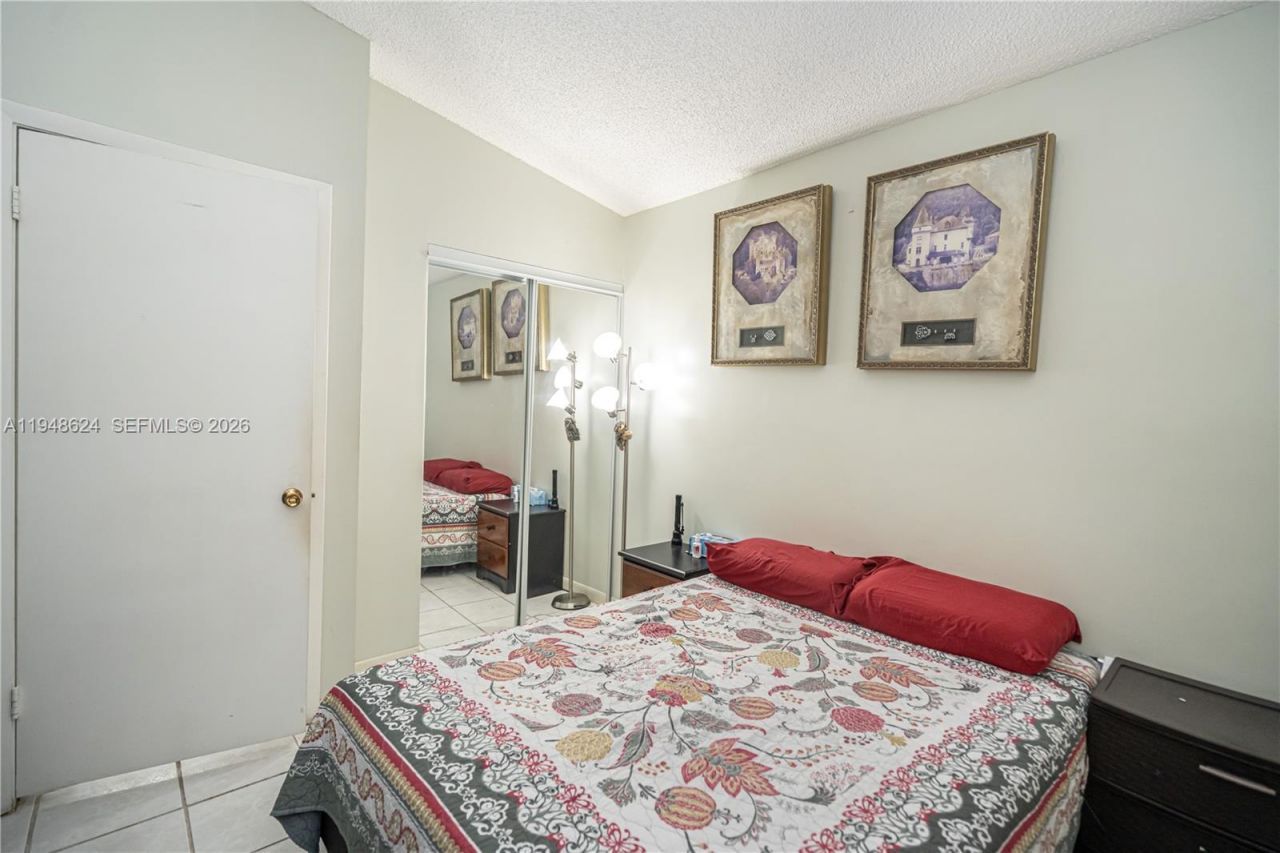 15235 SW 64th Ter, Unit 9-35, Miami, FL 33193 Photo