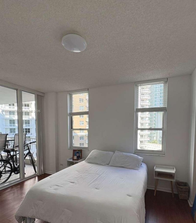 701 Brickell Key Blvd , Unit 1105, Miami, FL 33131 Photo