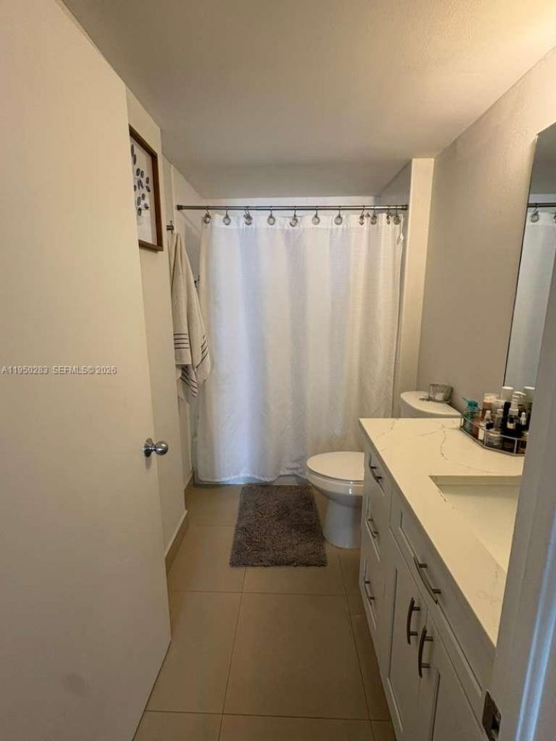 701 Brickell Key Blvd , Unit 1105, Miami, FL 33131 Photo