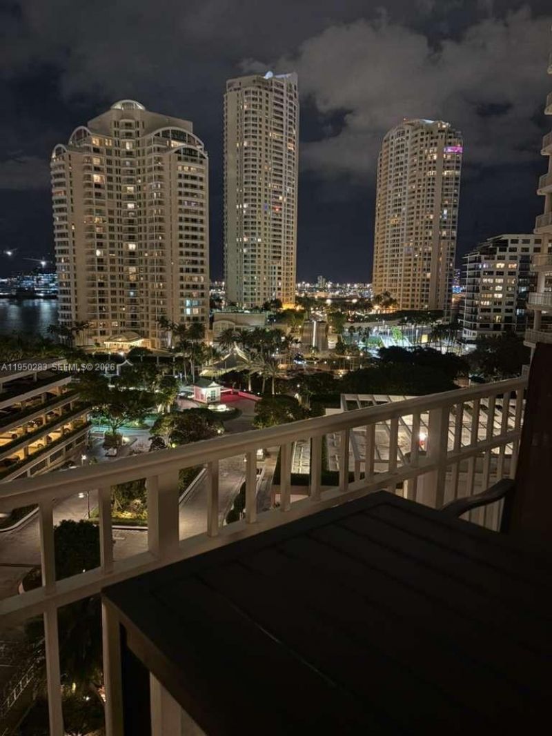 701 Brickell Key Blvd , Unit 1105, Miami, FL 33131 Photo