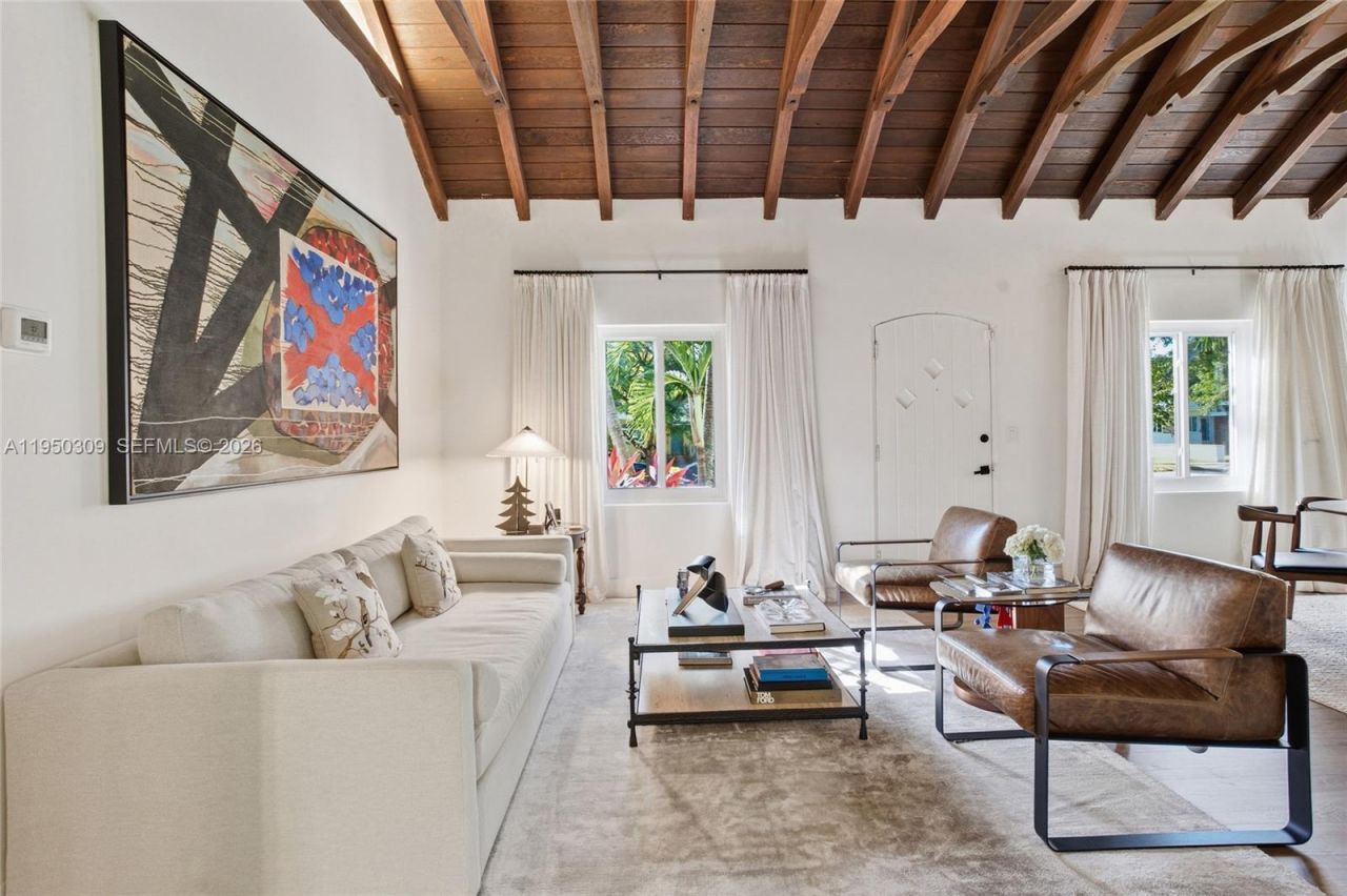 453 NE 89th St , El Portal, FL 33138 Photo