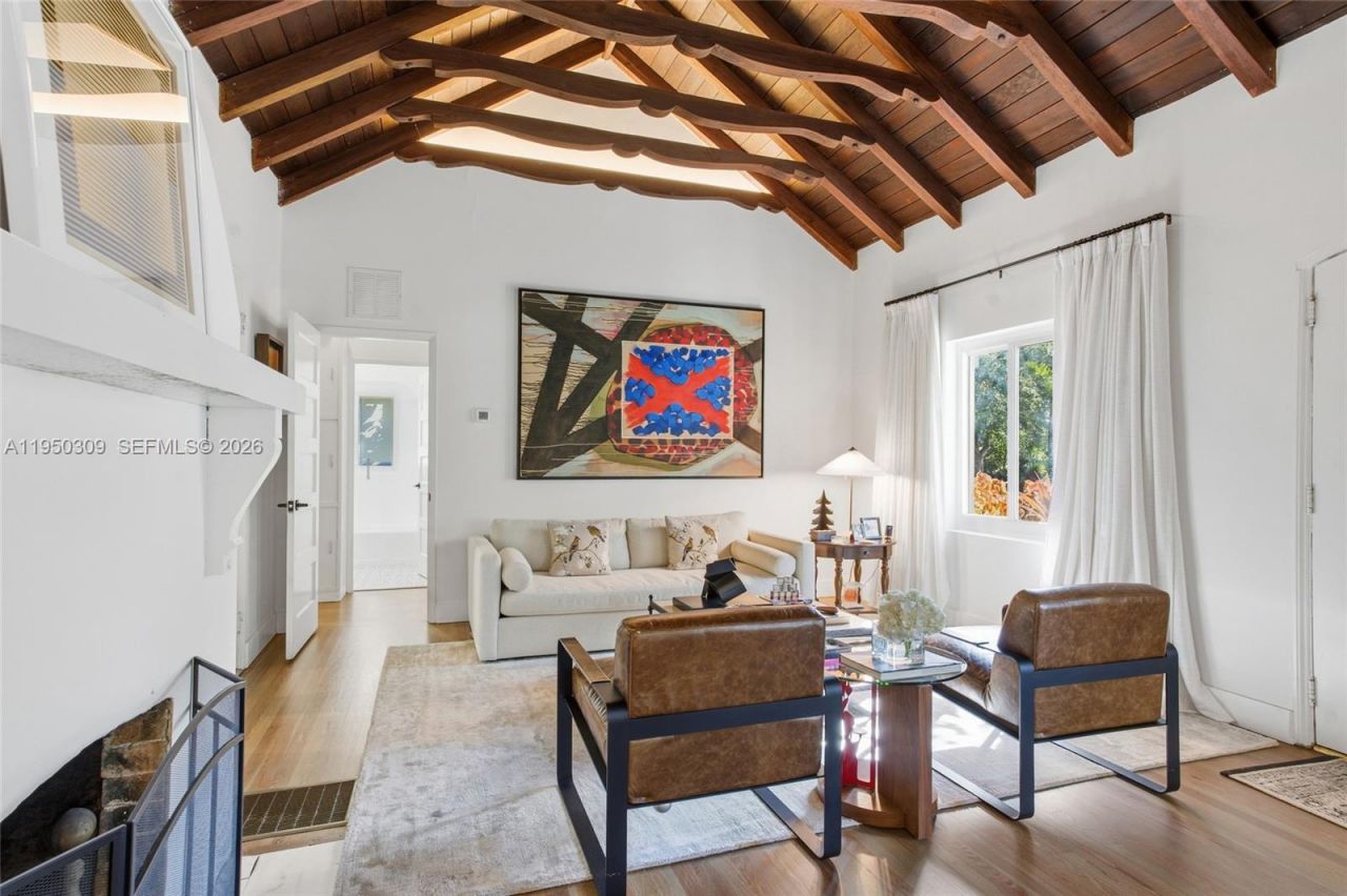 453 NE 89th St , El Portal, FL 33138 Photo