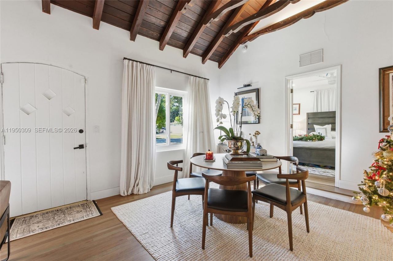 453 NE 89th St , El Portal, FL 33138 Photo