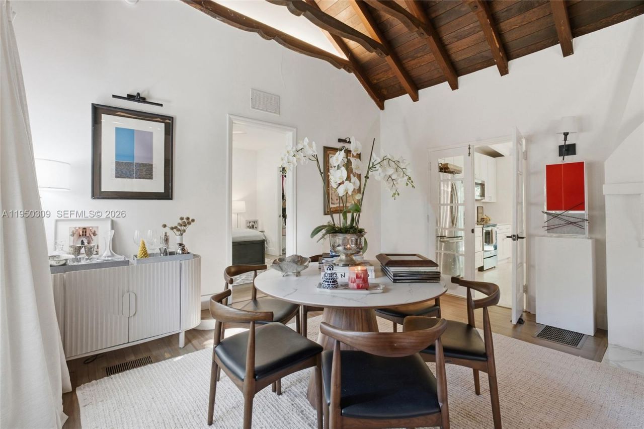 453 NE 89th St , El Portal, FL 33138 Photo