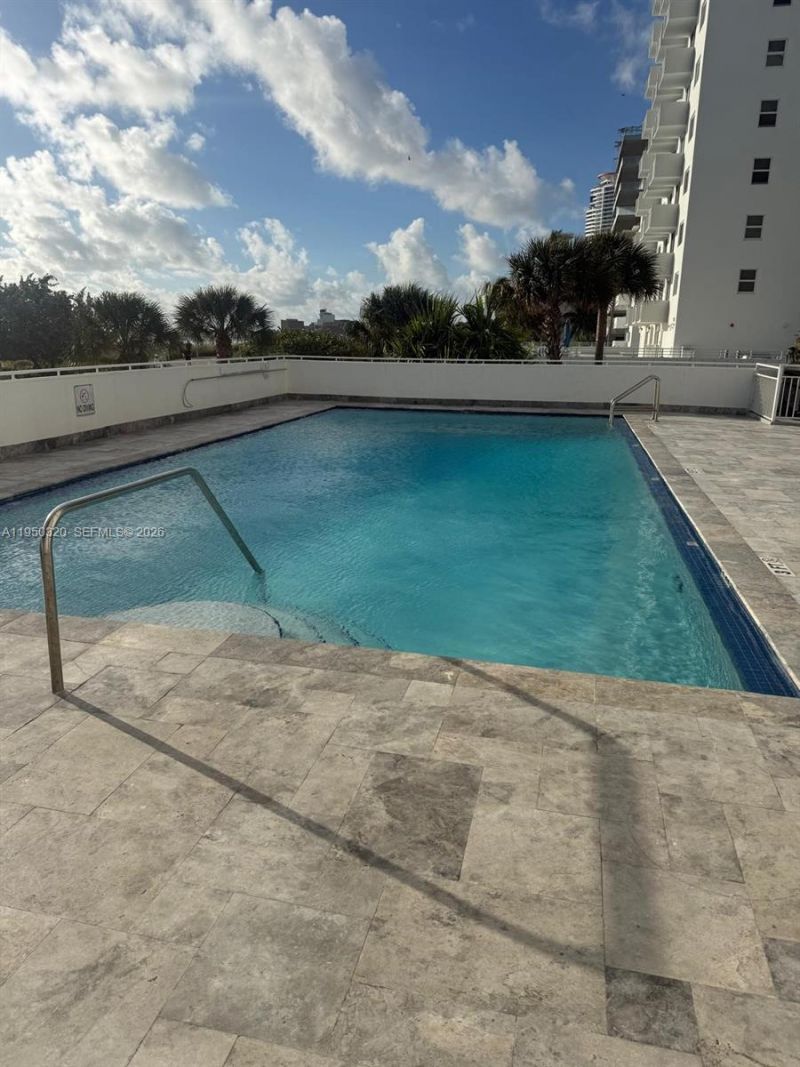 401 Ocean Dr, Unit 425, Miami Beach, FL 33139 Photo