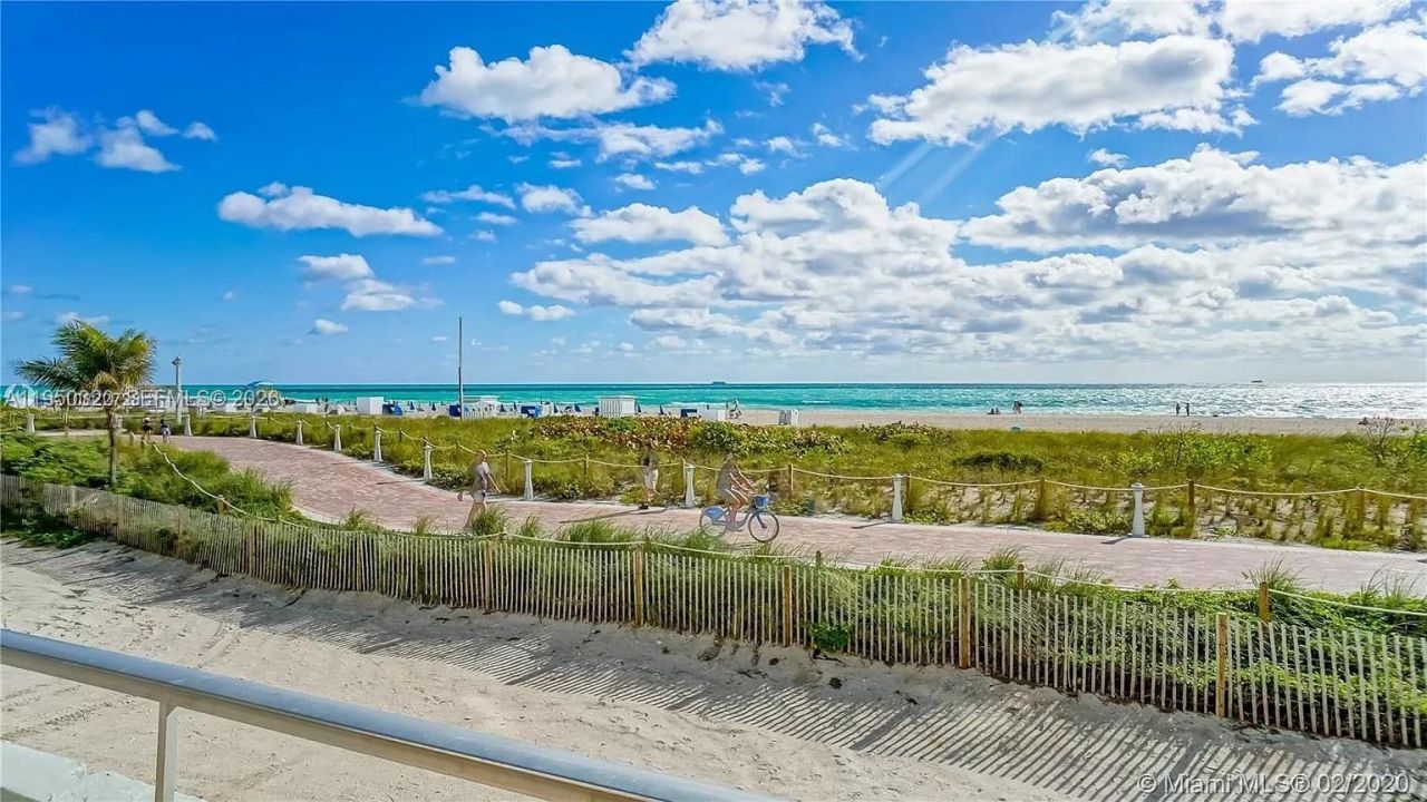 401 Ocean Dr, Unit 425, Miami Beach, FL 33139 Photo
