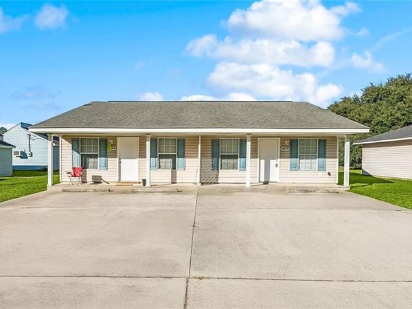 16037 J R Drive, Hammond, LA 70403
