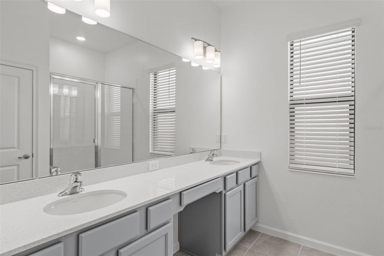 5773 High Seas Drive, Orlando, FL 32821 Photo