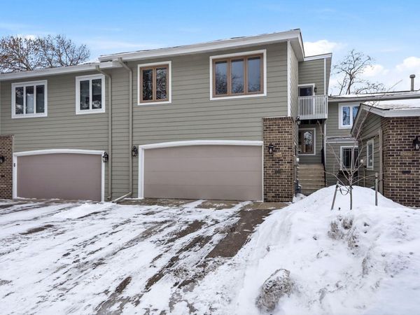 6769 W 82nd Street, Bloomington, MN 55438