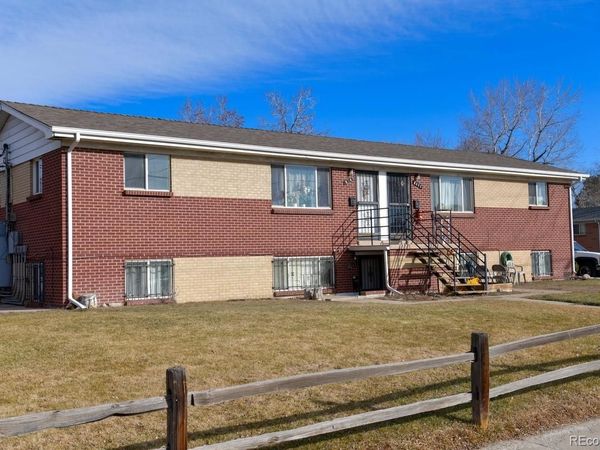 9041 W 45th Place, Wheat Ridge, CO 80033