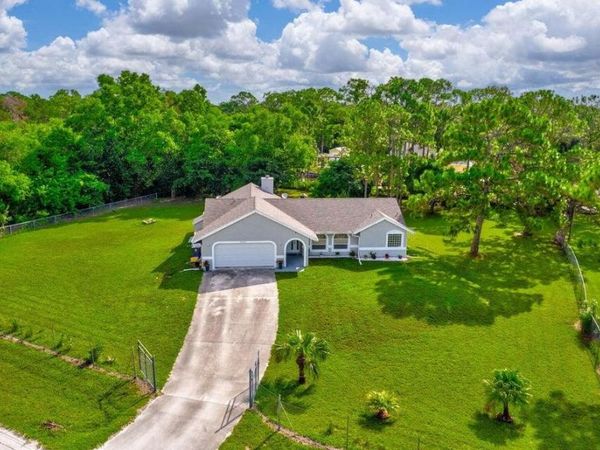 12969 54 Street N, Royal Palm Beach, FL 33411