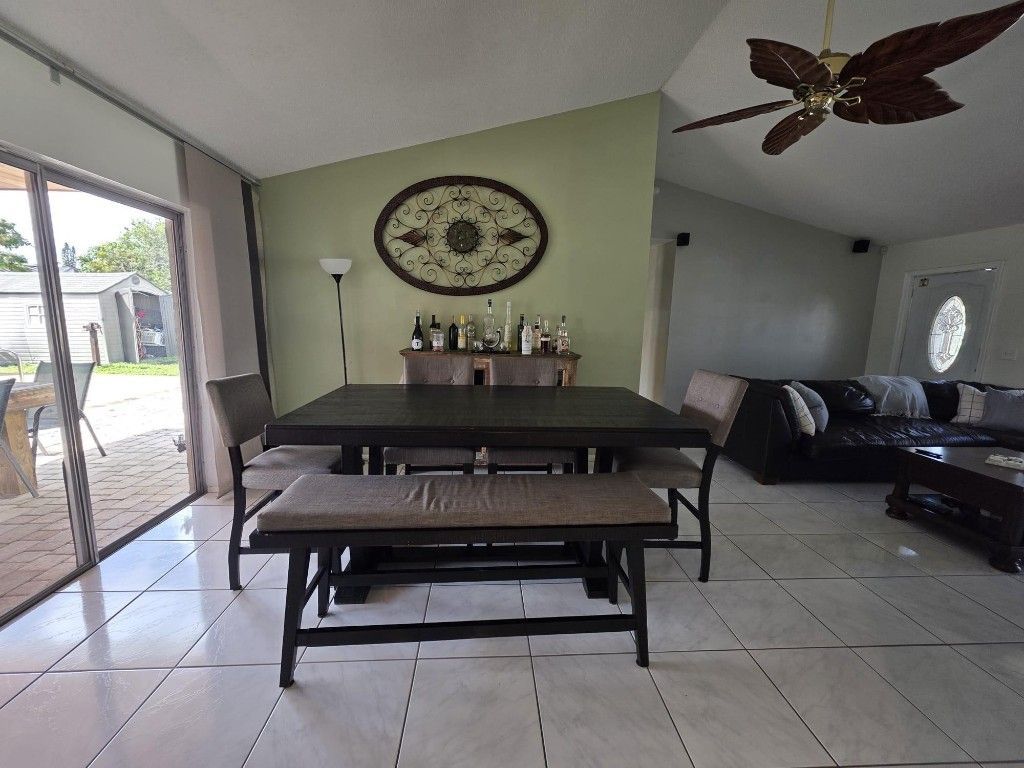 9410 NW 14th Street, Pembroke Pines, FL 33024 Photo