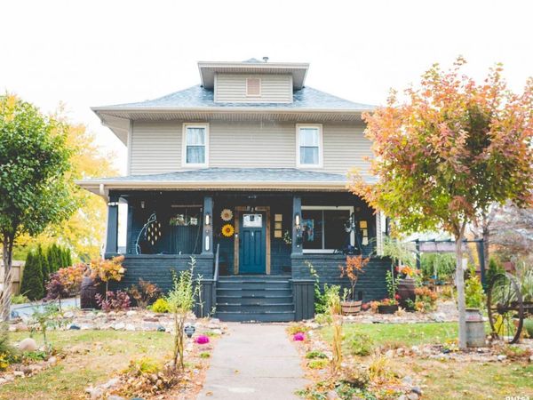 353 E 4TH Avenue, Woodhull, IL 61490