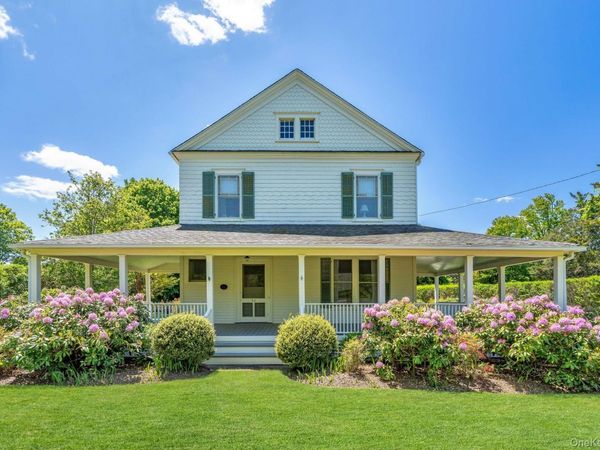 51 Quogue Street , Quogue, NY 11959