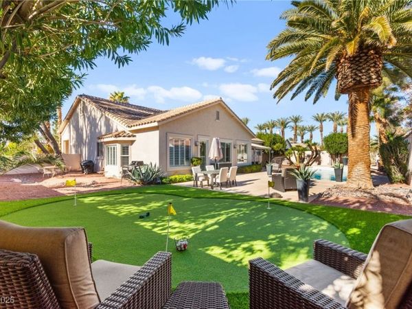 7452 Cherry Orchard Street, Las Vegas, NV 89123