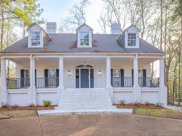 1990 N Petit Bois Street, Jackson, MS 39211