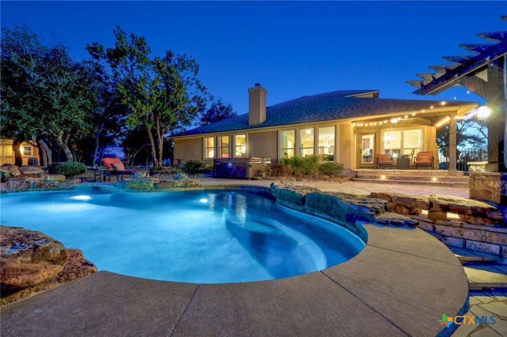 161 Milestone Road, Liberty Hill, TX 78642 Main Photo