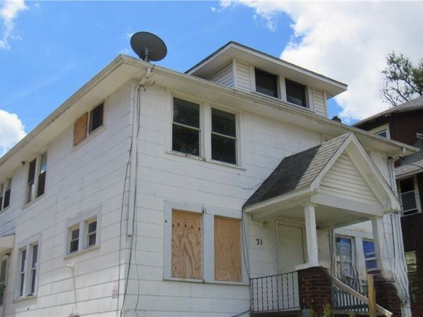 31 Mc Naughton Street, Akron, OH 44305